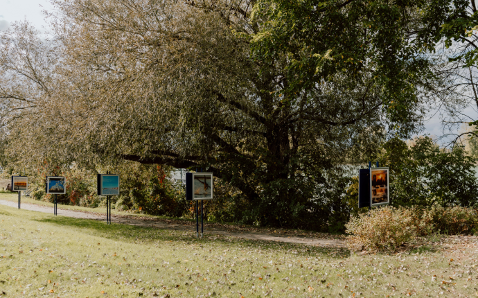 Parcours de photographies au parc Belvédère de la Ville de Contrecœur